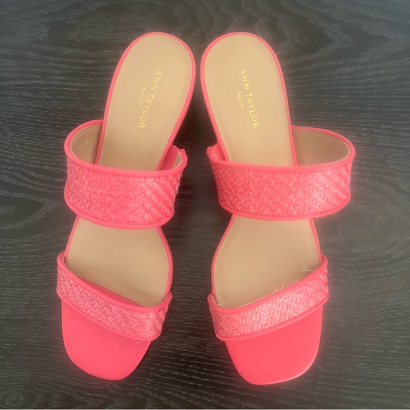 NWT Ann Taylor Liv Pink Block Heel Sandals, Size 7 - Picture 2 of 7